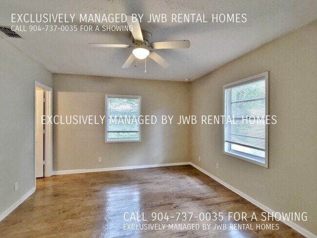 Foto del edificio - 3150 3rd St Cir S