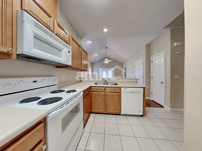 Building Photo - 104 Cameron Way Cir