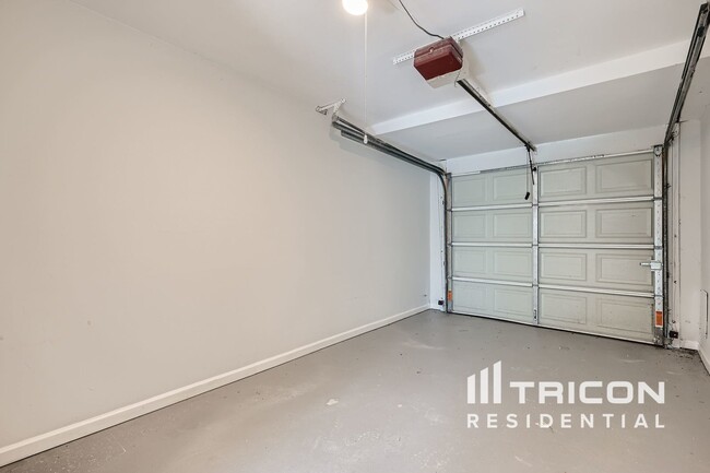 Foto del edificio - 1535 Pine Log Pl
