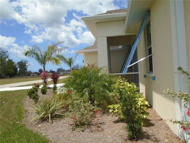 Building Photo - 16255 Branco Dr