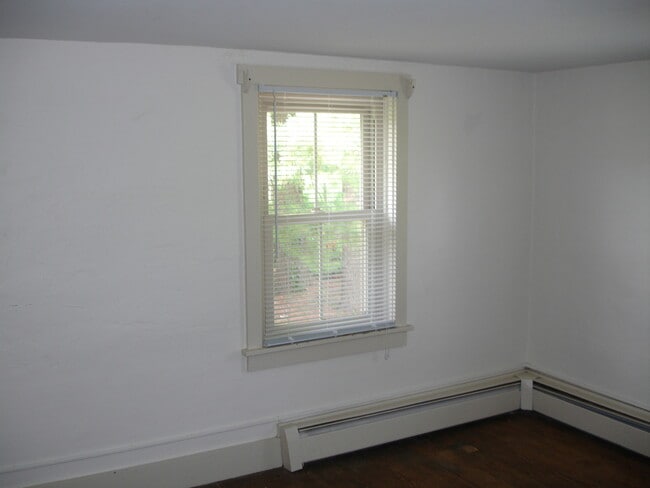 Building Photo - 651 Drywells Road, Lancaster, PA 17566