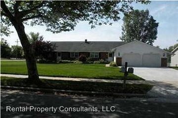 Primary Photo - 3990-3992 Camelot Dr SE