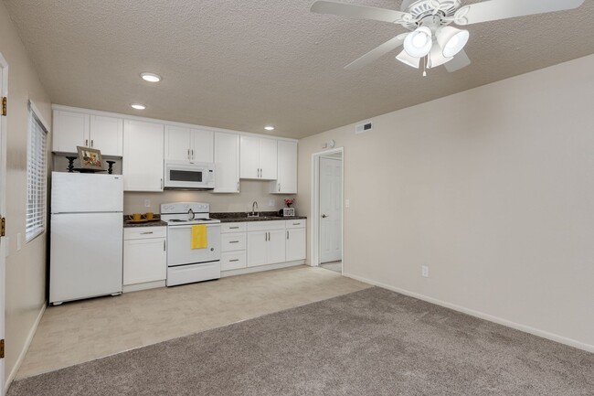 Interior Photo - Walnut Tree Manor