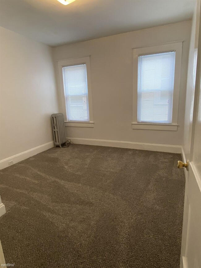 Foto del edificio - 2 br, 1 bath 4plex - 294 Academy St 294 Ac...