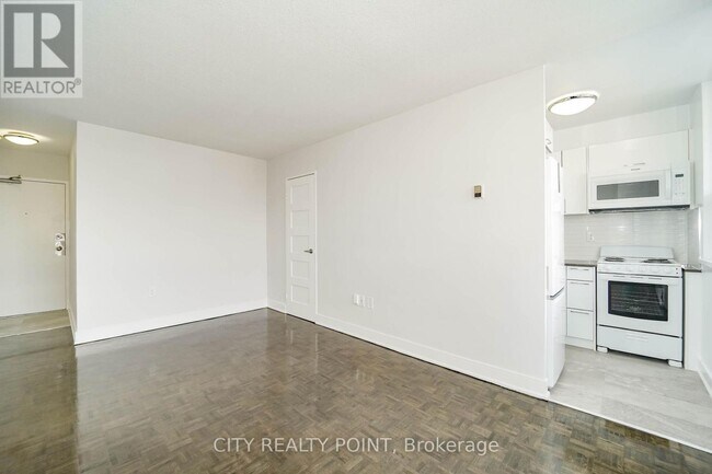 Photo du bâtiment - 1500 Bathurst St