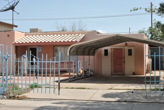 Building Photo - 309 Ramona Ave