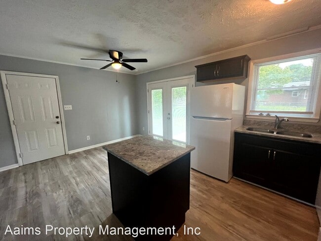Foto del edificio - 4 br, 2 bath House - 1014 Karen Circle
