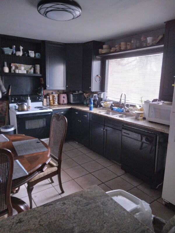 Foto del edificio - 4755 Suncrest Rd