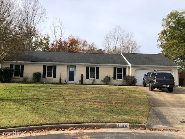 Primary Photo - 5 br, 2.5 bath House - 1133 Red Mill Blvd