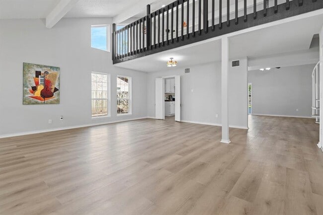 Building Photo - 3323 Peachwood Ln