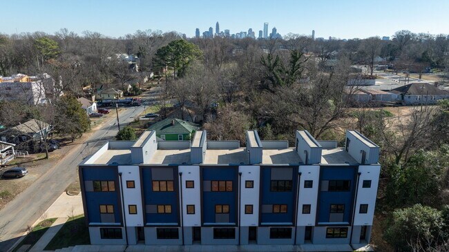 Foto del edificio - 3527 Avalon Ave