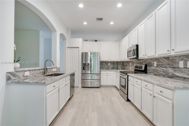 Foto del edificio - 4413 W Whitewater Ave