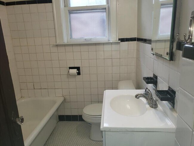 Foto del edificio - 3849 A Alberta St - 2F