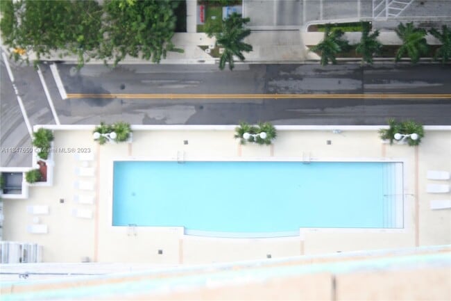 Building Photo - 1200 Brickell Bay Dr