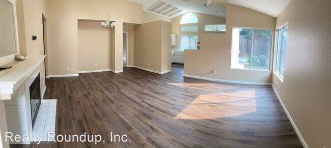 Building Photo - 3 br, 2 bath House - 9140 Bristol Plaza Way