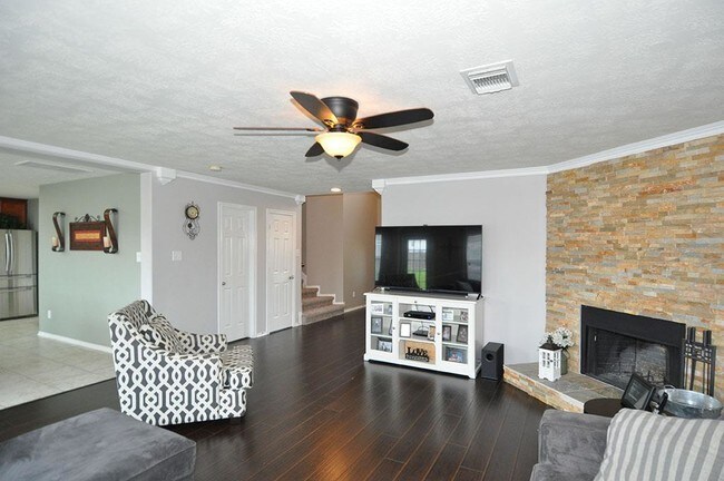 Building Photo - 11803 Rainbow Bridge Ln
