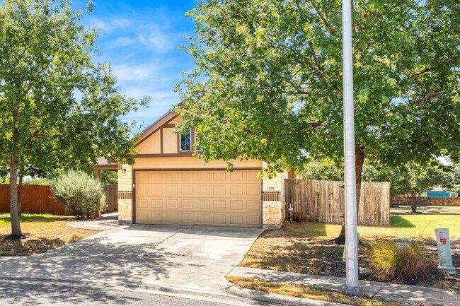 Foto del edificio - 105 Rock Bluff Ln