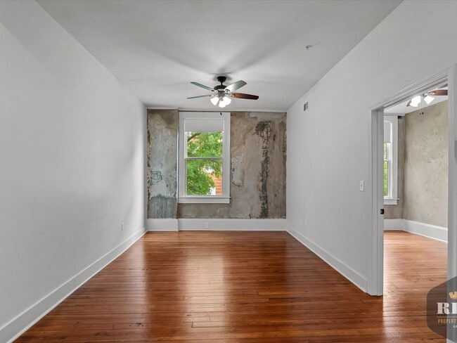 Building Photo - 212 Seventh Ave