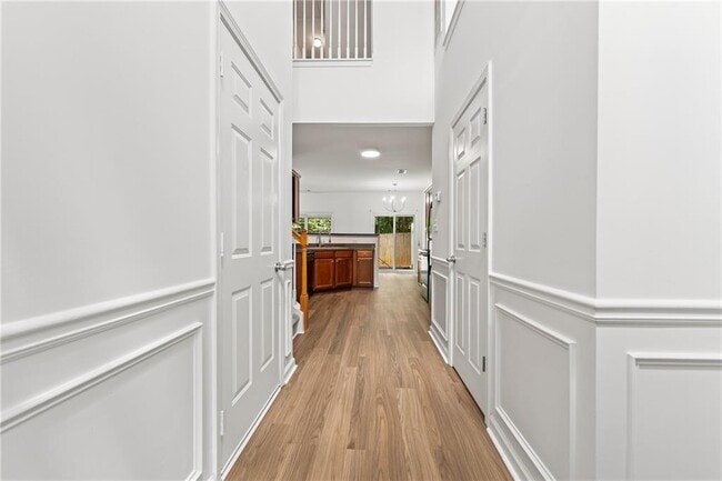 Building Photo - 350 Creek Manor Way