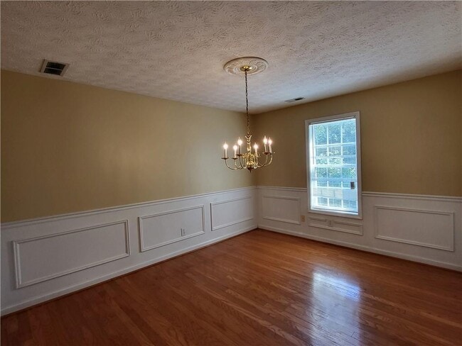 Building Photo - 556 Creekstone Dr