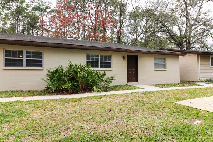 Primary Photo - Beautiful 2/1 in Palmetto Creek #30