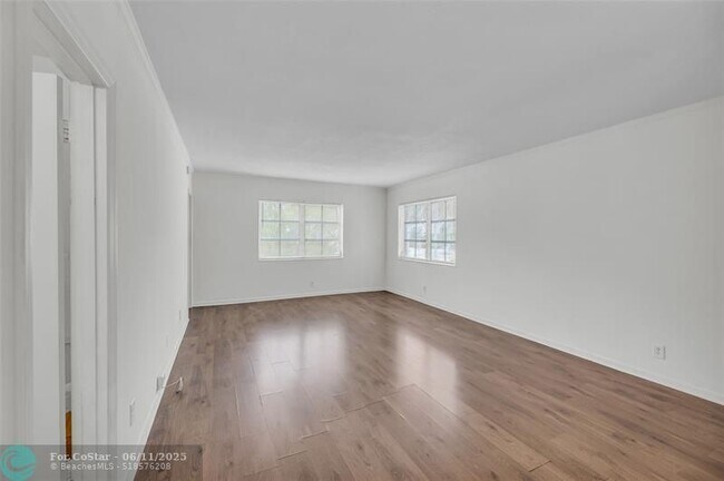 Foto del edificio - 2426 SE 17th St