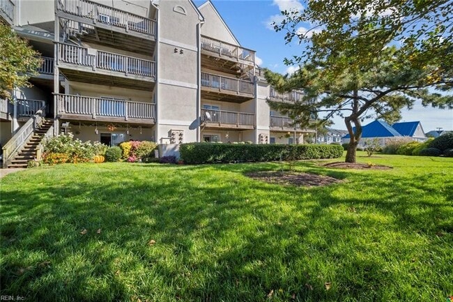 Foto del edificio - 9535 Bay Front Dr