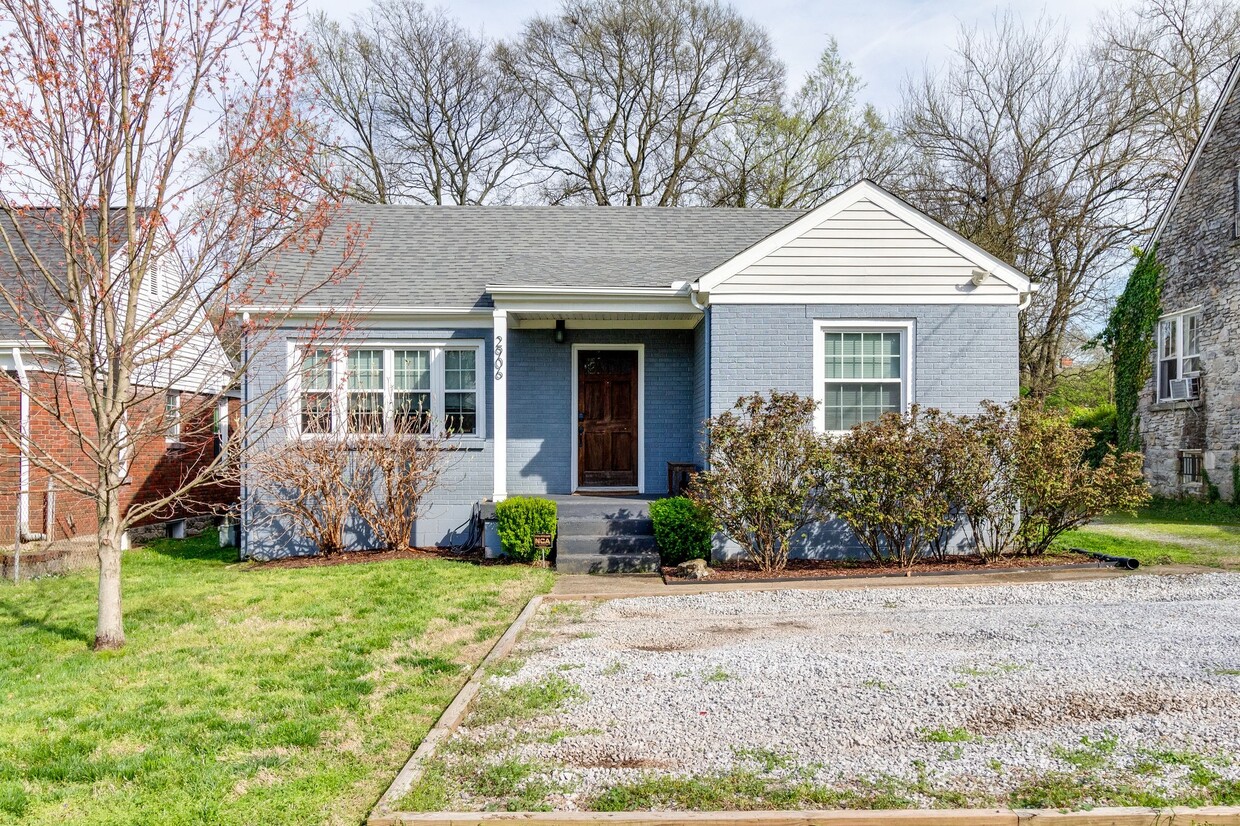 Primary Photo - 2906 Glenmeade Dr