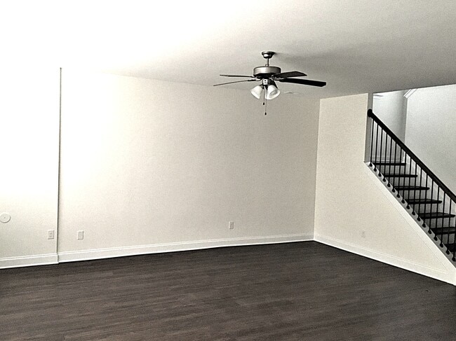 Building Photo - 3920 Riceland Pl