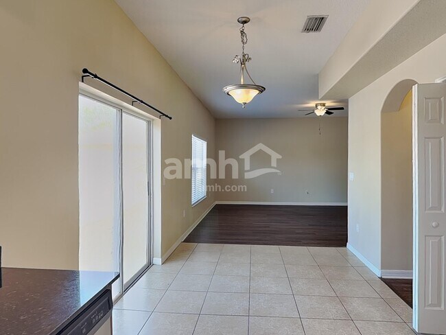 Foto del edificio - 13011 Avalon Crest Ct