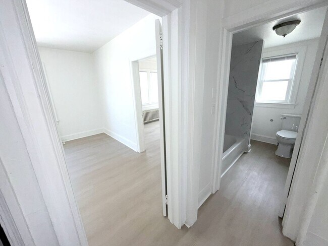 Foto del edificio - 35 Linden Ln