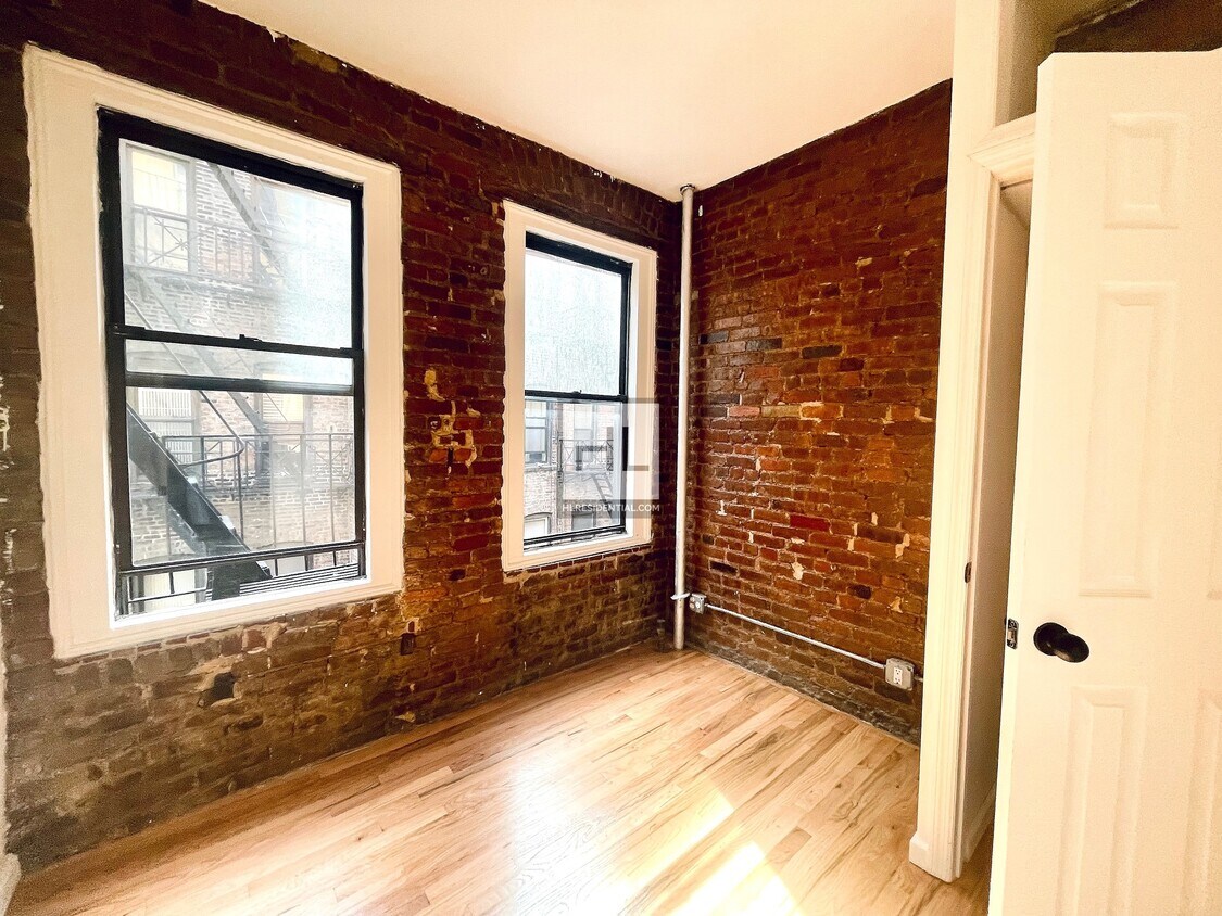 Primary Photo - EAST 13 STREET