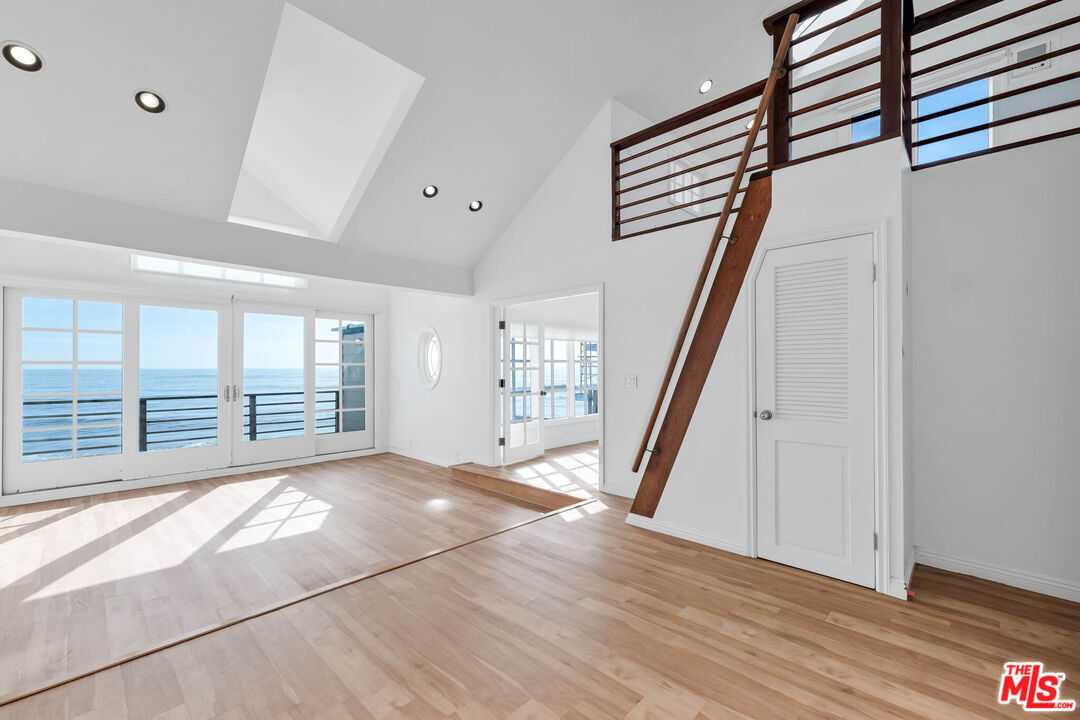 Foto principal - 21056 E Pacific Coast Hwy