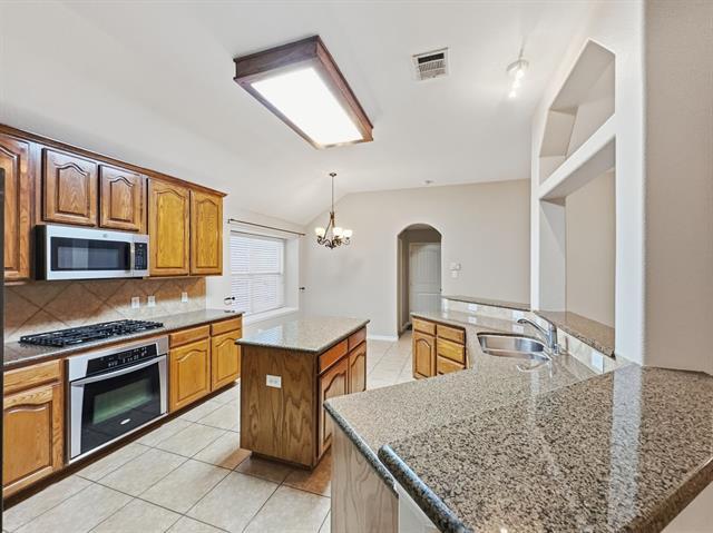 Foto del edificio - 11250 Luckenbach Dr