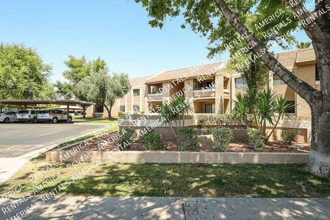 Foto del edificio - 2146 W Isabella Ave