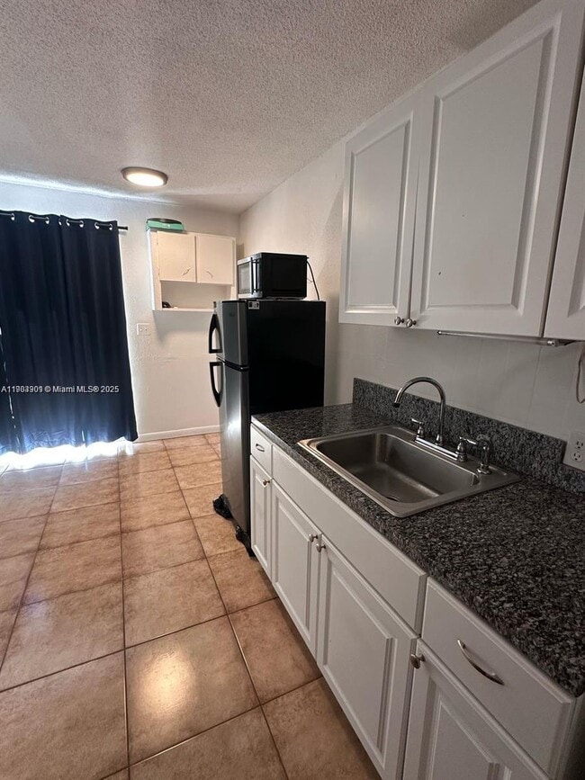 Foto del edificio - 2019 Fletcher St