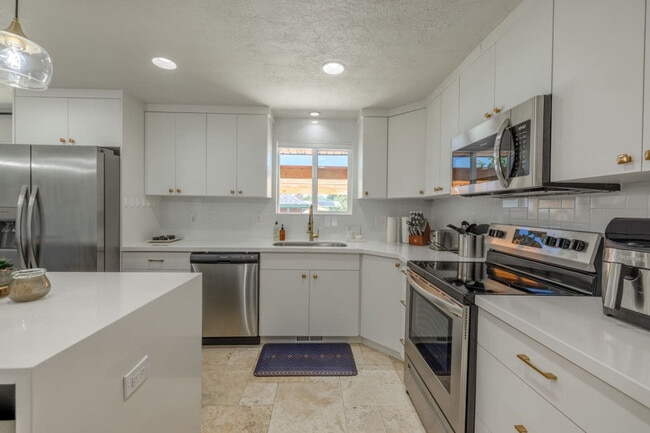 Foto del edificio - 9164 Coppercreek Cir