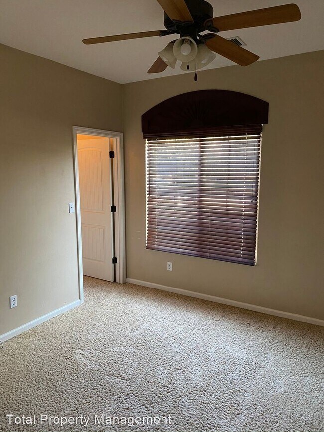 Foto del edificio - 3 br, 2 bath House - 5013 W. Reese Ct.
