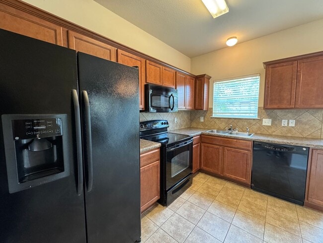 Building Photo - 4900 Bayer Hollow Dr