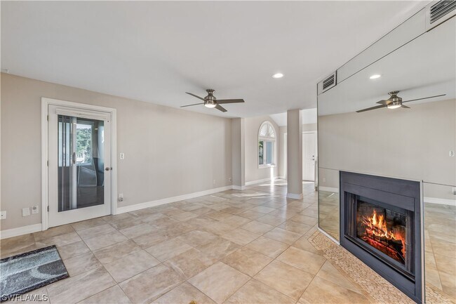 Building Photo - 14586 Jonathan Harbour Dr
