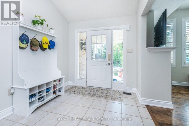 Building Photo - 285017 County Rd 10