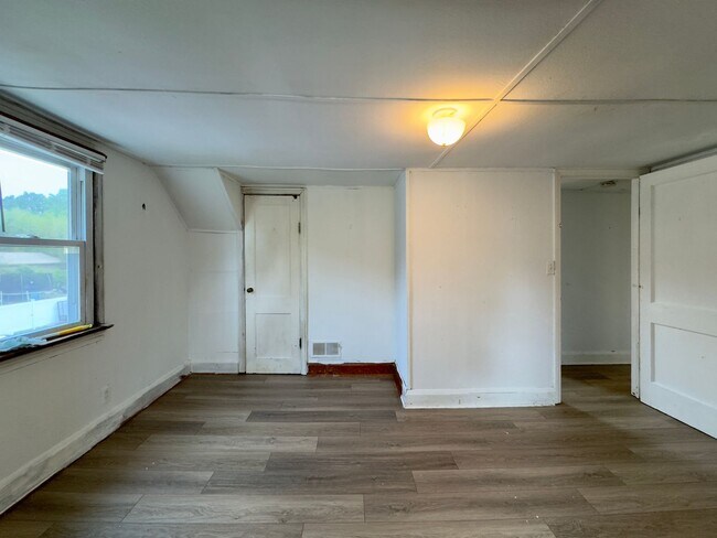 Foto del edificio - 113 Rigdon Rd