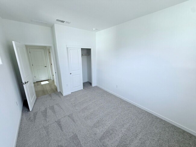 Foto del edificio - New Build 4BD/3BA Single-Family Home in Mountain House!