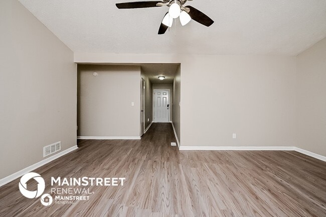 Building Photo - 654 Pepperwood Ln