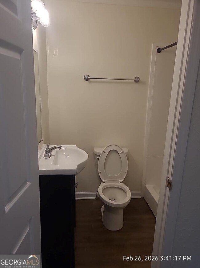 Foto del edificio - 1124 N Jefferson St