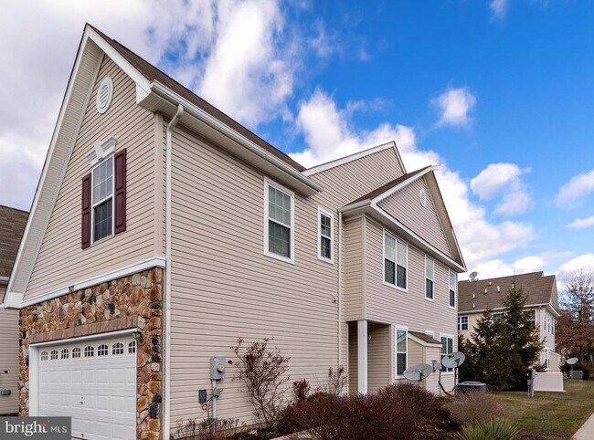 Foto del edificio - 101 Haddon Ct