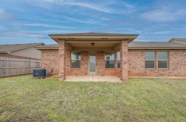 Foto del edificio - 2604 NW 185th St