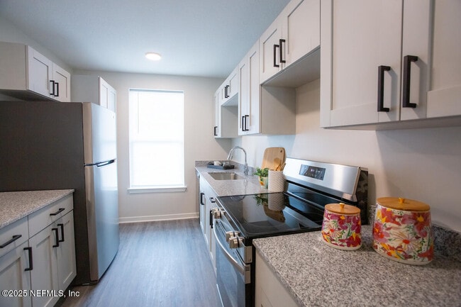 Building Photo - 10109 Old St Augustine Rd