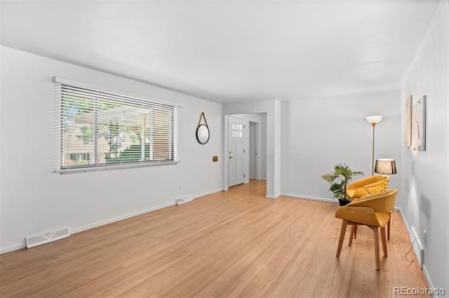 Foto del edificio - 6740 S Delaware St