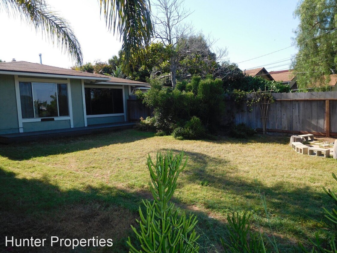 Primary Photo - 2 br, 1 bath Apartment - 1075 GARDENA RD.